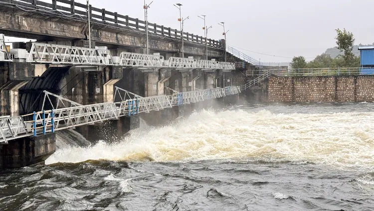 Tighra Dam open